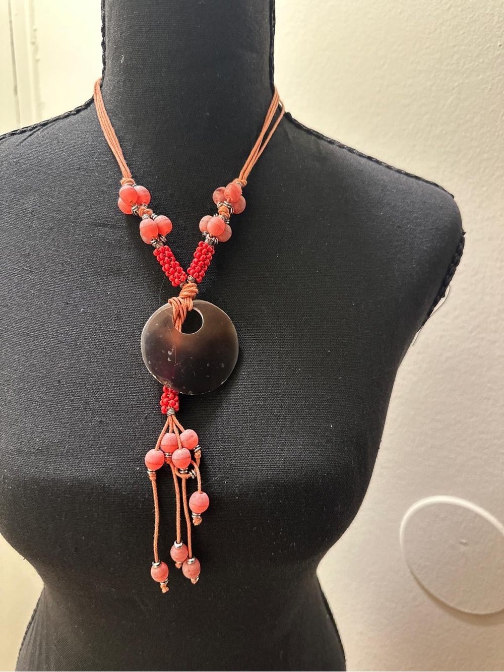 Boho Coral Pink Beaded Lariat Necklace Natural Horn Shell Ring Pendant Tassel